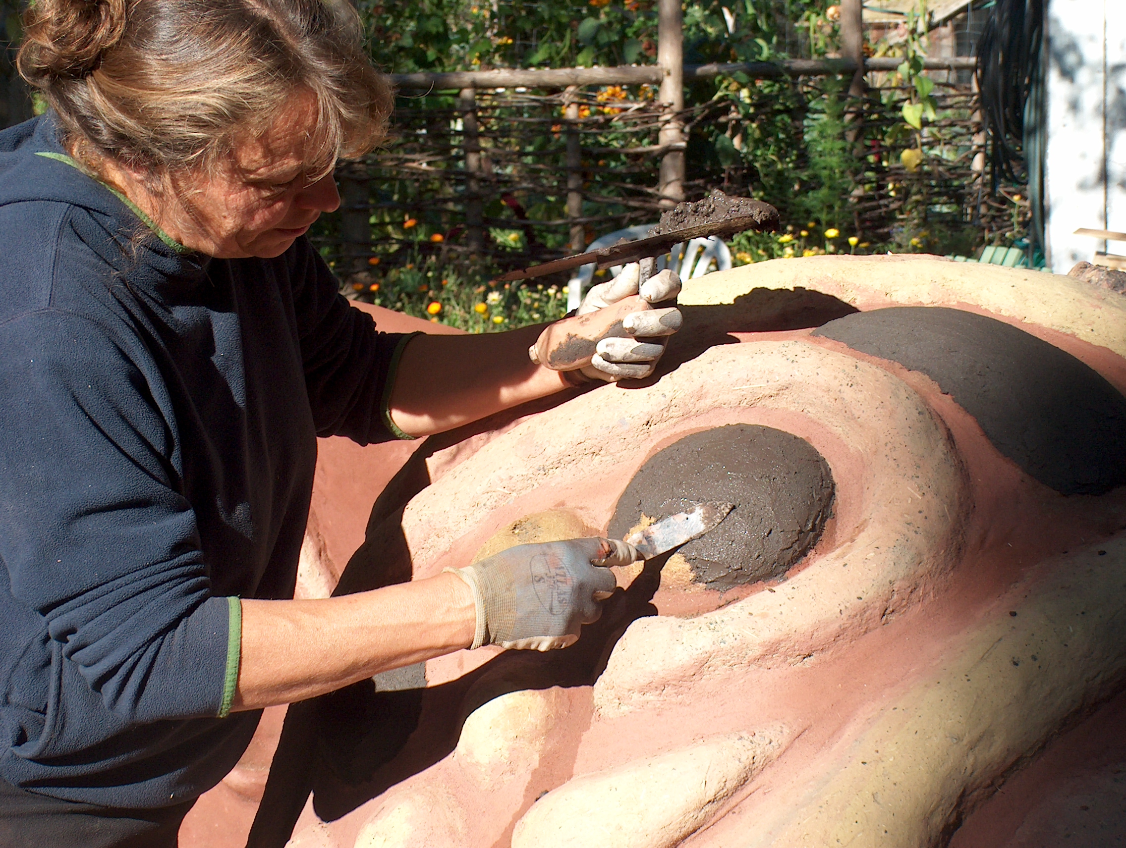 cob-bench-plastering_5477805196_o